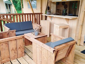 Tent | Property amenity - Nice Tent With Bathroom, Near a Recreation Area (Noord-Scharwoude)