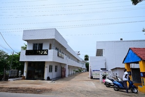 Façana frontal de l'allotjament