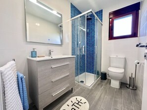 Haartrockner, Handtücher