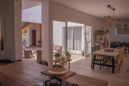Kaza Karibu: large house with sea view, very quiet & fully equipped 