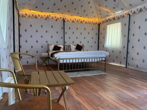 Zelt, Gartenblick | Hochwertige Bettwaren, Minibar, Schreibtisch, Bügeleisen/Bügelbrett
