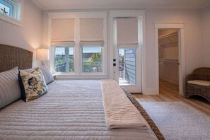 4 Schlafzimmer, Schreibtisch, Bügeleisen/Bügelbrett, kostenloses WLAN