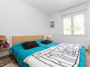 3 bedrooms, iron/ironing board, WiFi
