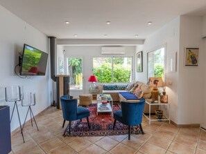 TV - Petramar by Interhome (Lloret de Mar)