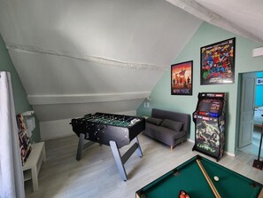Games room - “Keep the magic going after Disney” (Saint-Germain-sur-Morin)
