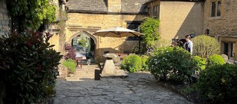 The Crown at Shipton