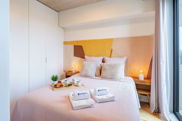 1 chambre, fer et planche à repasser, Wi-Fi, literie fournie