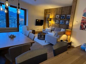 Living area - Atmospheric apartment near the center of Altenmarkt!  (Altenmarkt im Pongau)