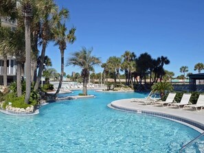 A heated pool - Long Beach 4-205 New remodel. Never before rented. Exceptional 1Br sleeps 4 (Panama CIty Beach)