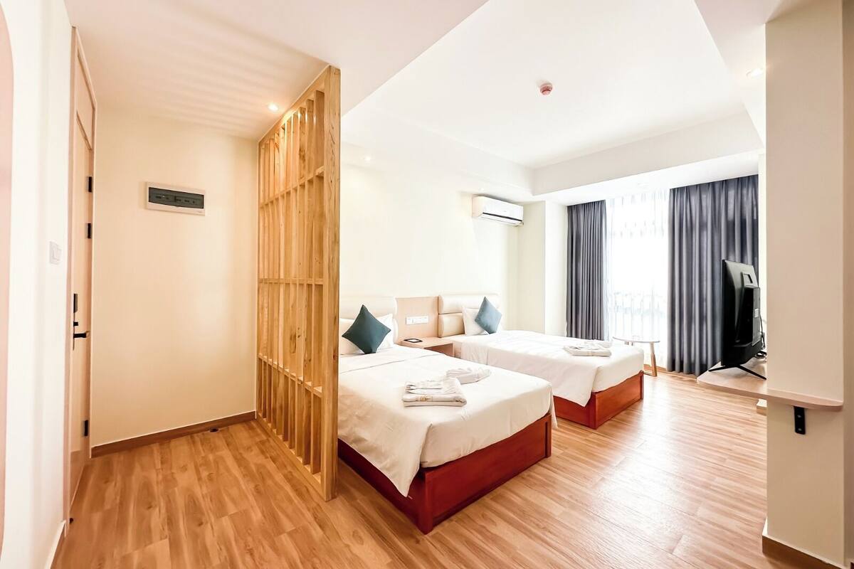 Deluxe Room, 1 Bedroom, Non Smoking, City View | Cadar katil 