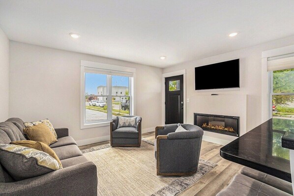 Televisie en een open haard