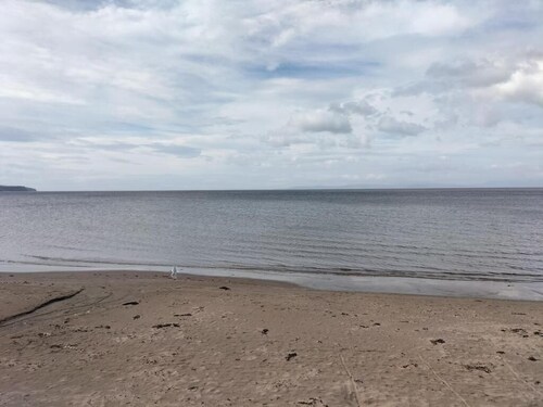  Prime Location in Ayr Town Centre yet only 300yds from the beach.