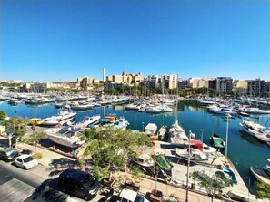 Apartment | 2 bedrooms, Internet - Bright and Central 2 Bedroom With Harbour View (Msida)