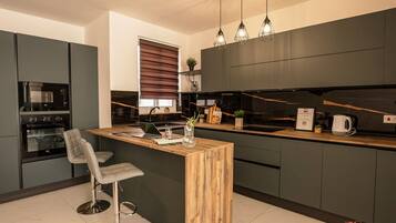 Apartment | 2 bedrooms, Internet