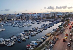 Apartment | 2 bedrooms, Internet - Sea View Spacious 2 Bedroom Central Apartment (Msida)