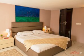 Apartment | 2 bedrooms, Internet - Scenic Seafront Duplex Apartment in Sliema (Sliema)