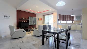 Apartment | 2 bedrooms, Internet