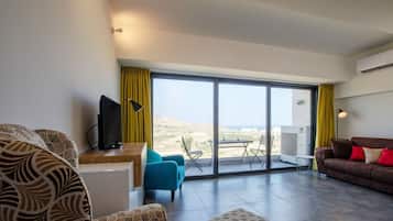 Apartment | 2 bedrooms, desk, iron/ironing board, Internet