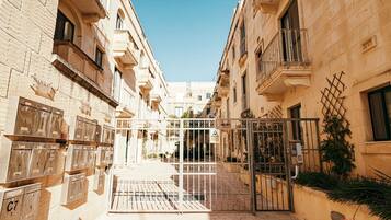 Apartment | 3 bedrooms, Internet
