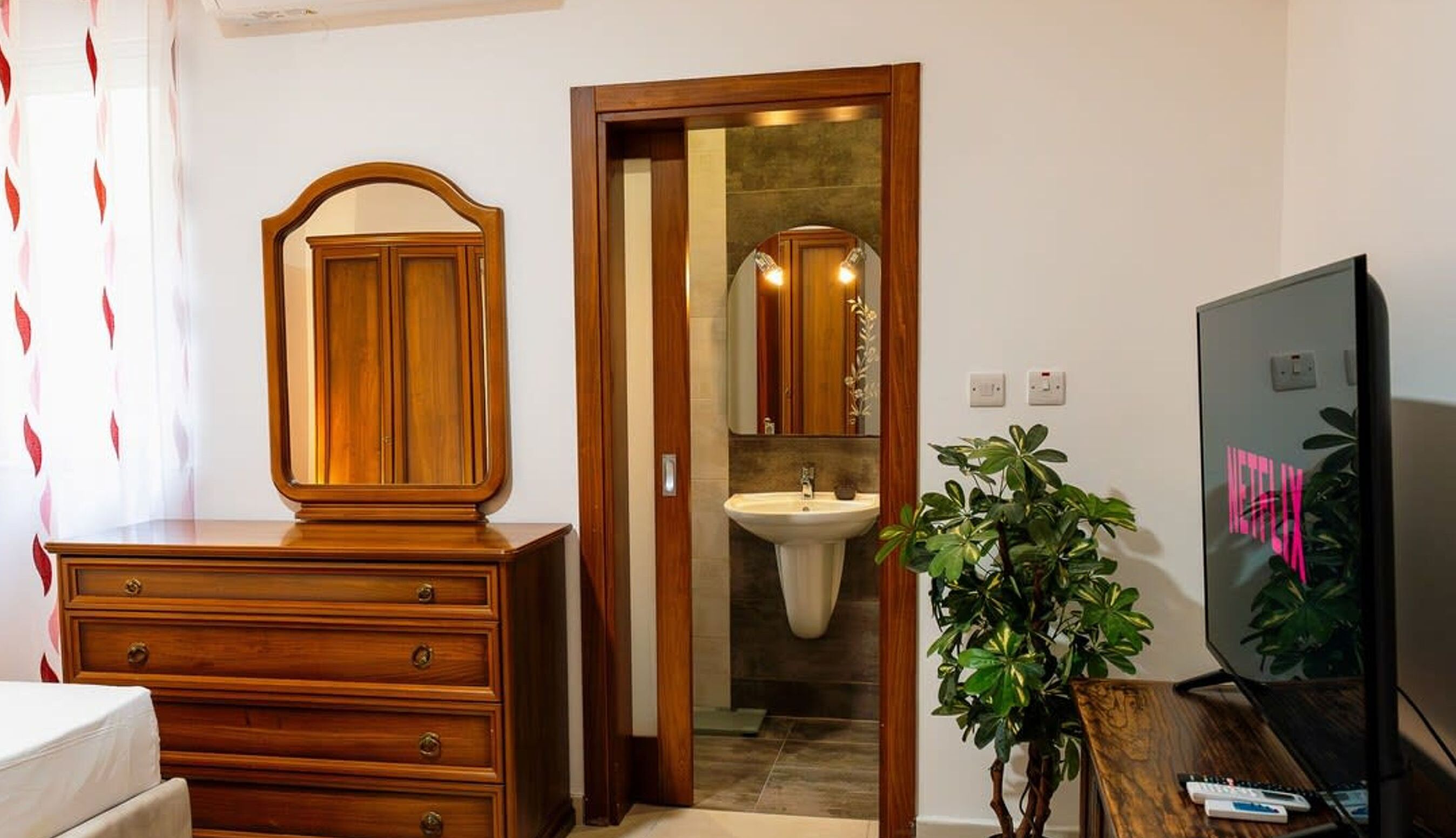 Apartamento | 3 dormitorios, escritorio, tabla de planchar con plancha y Internet