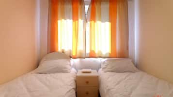 Apartment | 2 bedrooms, iron/ironing board, Internet