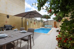 Villa | 3 bedrooms, Internet
