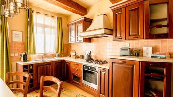 Apartment | 3 bedrooms, Internet
