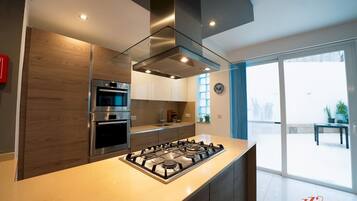 Apartment | 3 bedrooms, Internet