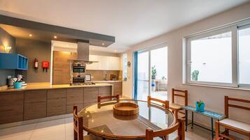 Apartment | 3 bedrooms, Internet