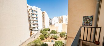 A Pretty Holiday Home Close to Sliema Seafront