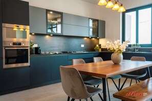 3 bedrooms, desk, Internet - Elegance Excitement Luxury Downtown Escape (St. Julian's)