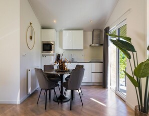 House | Dining - Lodge in Netherlands With Furnished Terrace (Oirschot)