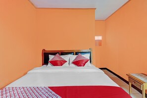 Deluxe Double Room | Laptop workspace, free WiFi, bed sheets - OYO 90454 Adinda Homestay Cibodas Lembang (Lembang)