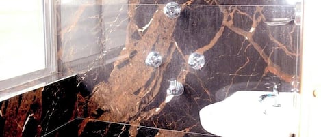 Habitación económica | Baño