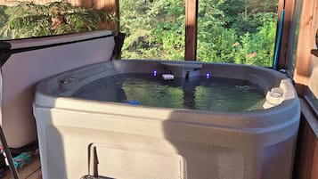 室内 SPA 浴缸
