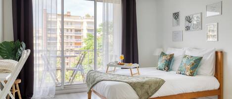 1 bedroom, iron/ironing board, free WiFi, bed sheets