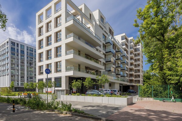 Front of property - City Parking Mokotów by Renters Prestige (Warsaw)