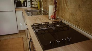 Fridge, microwave, dishwasher, toaster