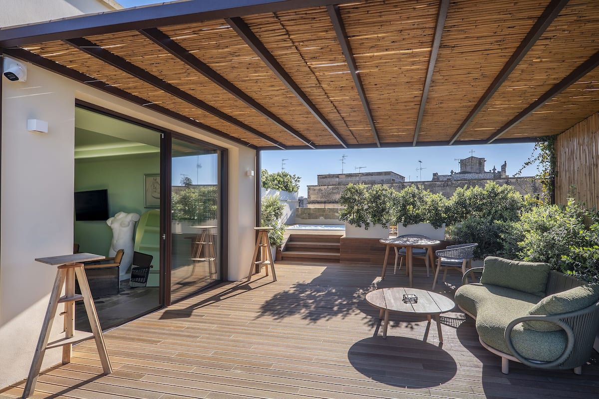 Suite Marbre | 1 bedroom, minibar, in-room safe, blackout curtains