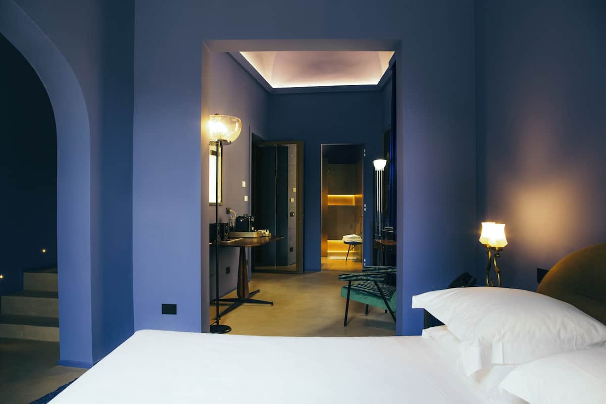 Suite Nocturne | 1 bedroom, minibar, in-room safe, blackout curtains