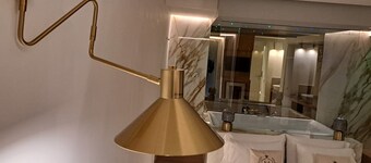 Elegant Suite in the heart of Naples