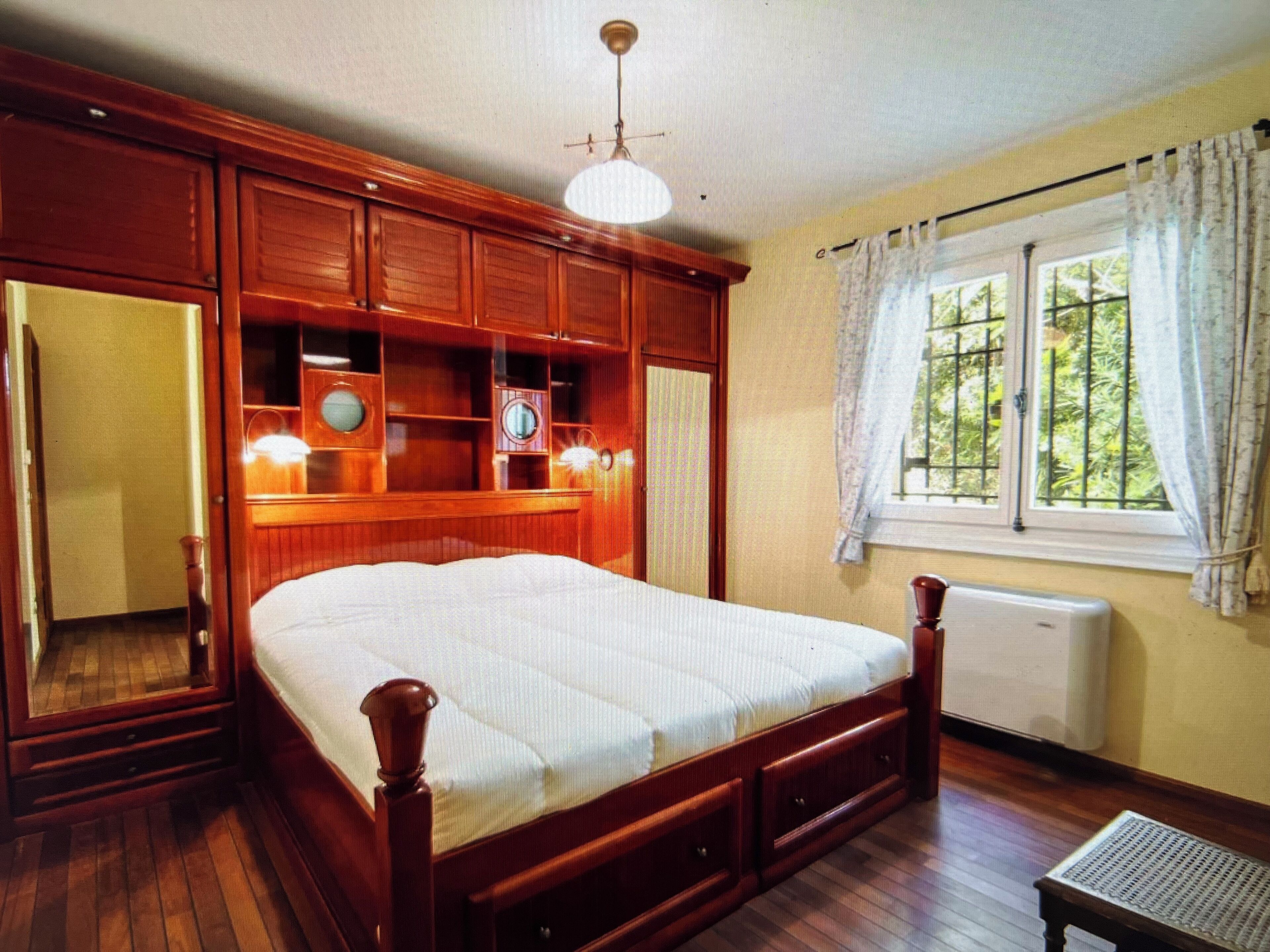 6 Schlafzimmer, Bügeleisen/Bügelbrett, Reisekinderbett, kostenloses WLAN