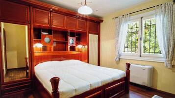 6 Schlafzimmer, Bügeleisen/Bügelbrett, Reisekinderbett, kostenloses WLAN
