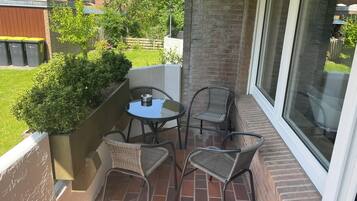 Apartamento estándar | Balcón