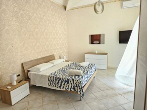 2 habitaciones, tabla de planchar con plancha y wifi gratis 