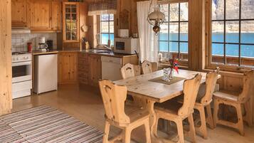 Kühlschrank, Ofen, Herdplatte, Geschirrspüler