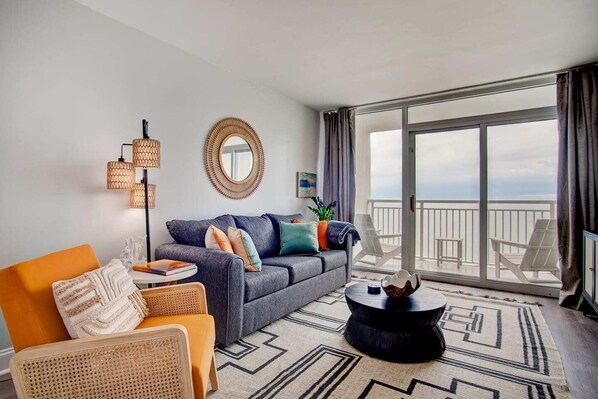 TV, offices - Oceanfront Escape Renovated Suite at Camelot (Myrtle Beach)