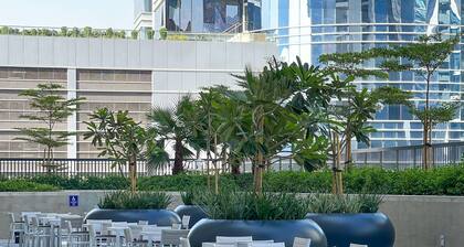 Relax in Style Central 1BDR Cityscape