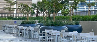 Relax in Style Central 1BDR Cityscape