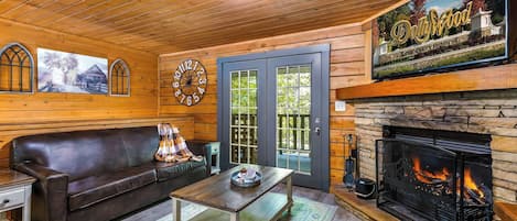 Smart TV, fireplace, video games, stereo